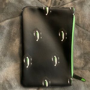 Vamp. Lip makeup bag